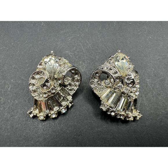 Vtg Claudette Crystal Clear Rhinestones Silver Tone Metal Clip On Earrings - Picture 1 of 7